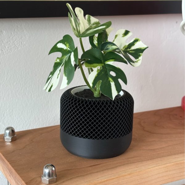 3D Printed Heavy Plant Pot with Textured Design - Image 2